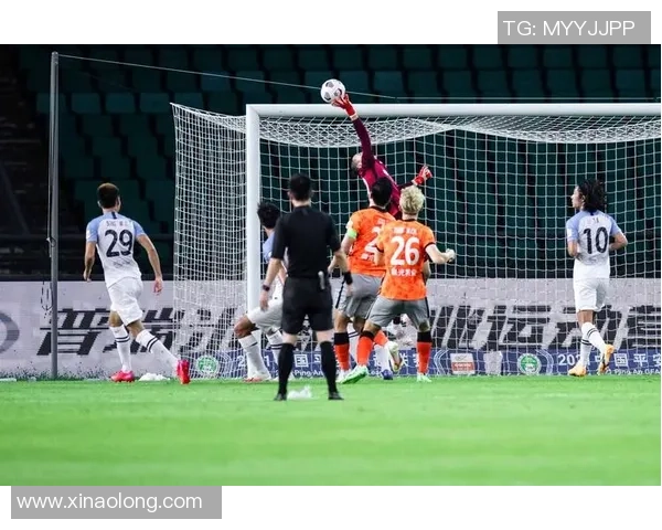 赛后分析：广州篮球队与成都篮球队的战术意识与表现对比探讨