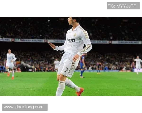 足球明星布莱克精彩瞬间全景展示及其个人魅力图片合集 足球明星布莱克精彩瞬间全景展示及其个人魅力图片合集